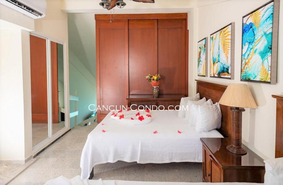 2 Story Oceanfront Penthouses On Cancun Beach! Extérieur photo