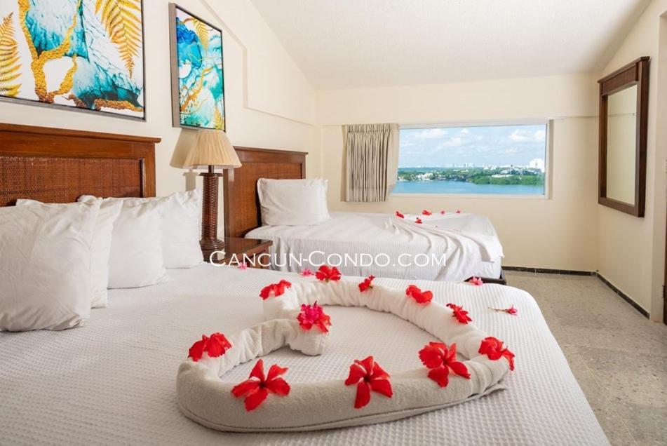 2 Story Oceanfront Penthouses On Cancun Beach! Extérieur photo