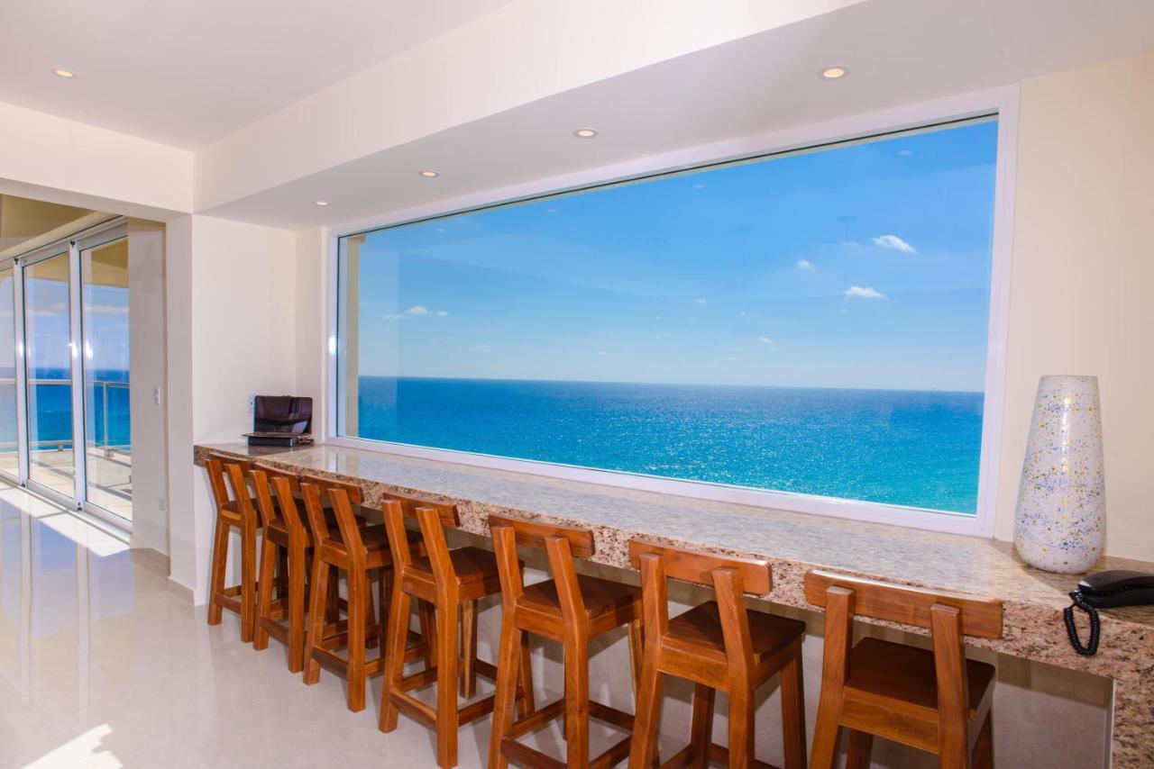 2 Story Oceanfront Penthouses On Cancun Beach! Extérieur photo