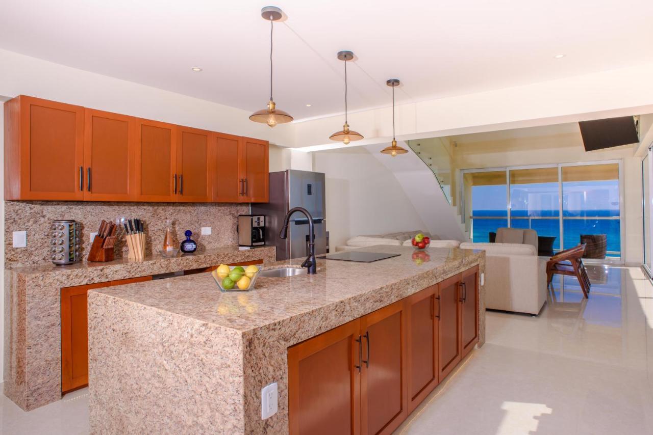 2 Story Oceanfront Penthouses On Cancun Beach! Extérieur photo